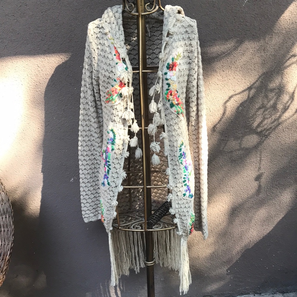 Free People Boho sweater, beige/ flower appliqués.